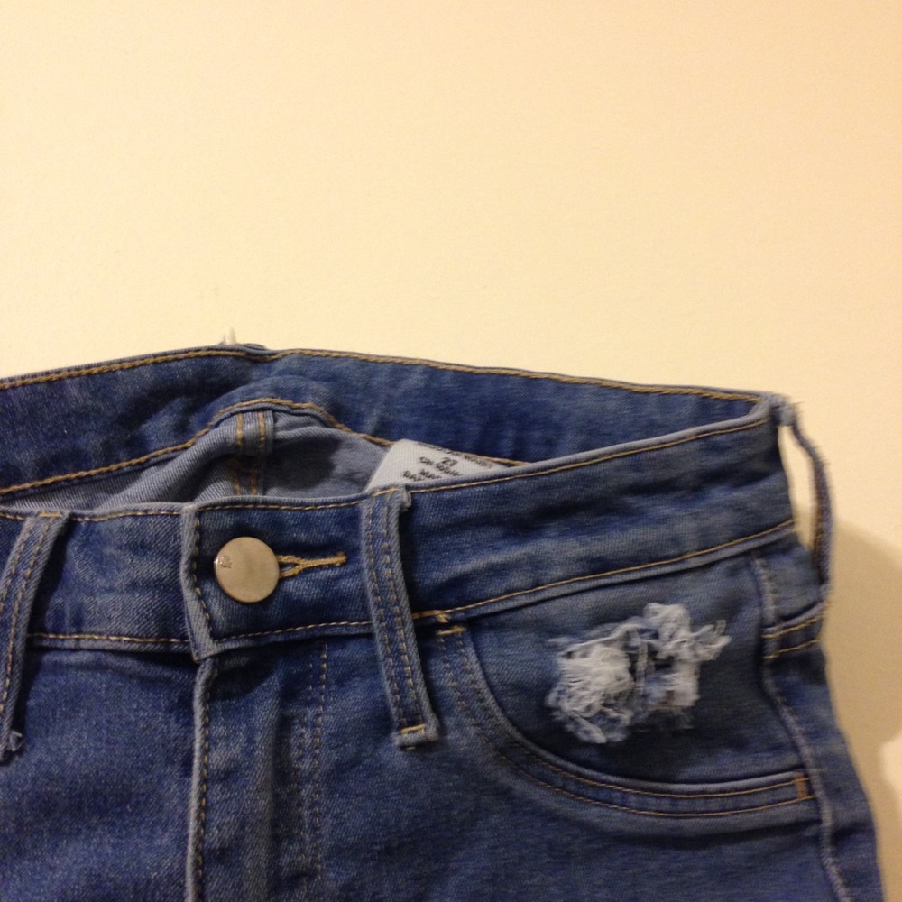 Distressed Jeans - Picture 3 of 3